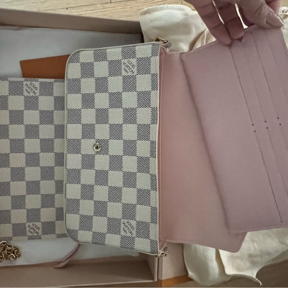 Brand new never used P.O double zip LV purse. - Picture 2 of 6